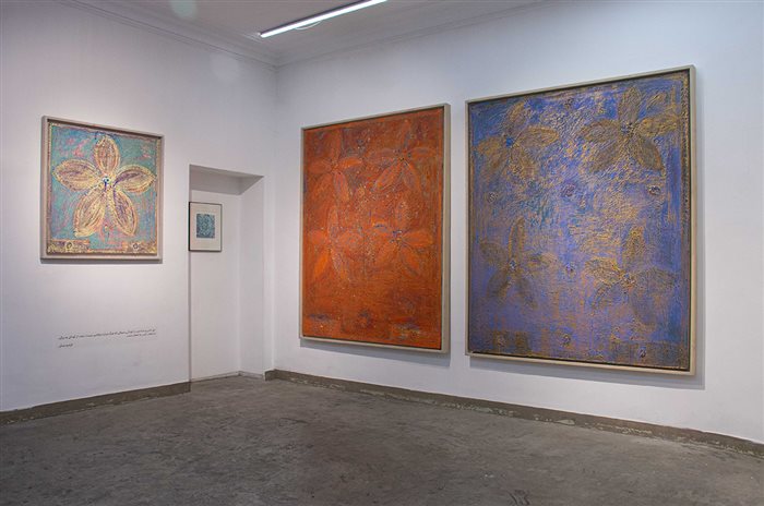 چیدمان نمایشگاه رو به زندگی