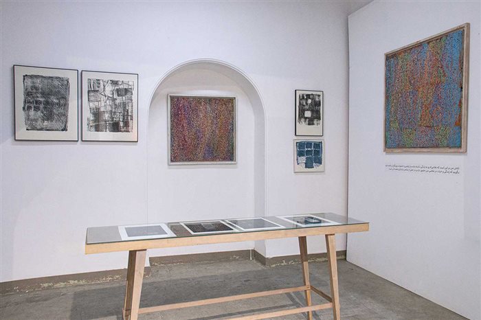 چیدمان نمایشگاه رو به زندگی