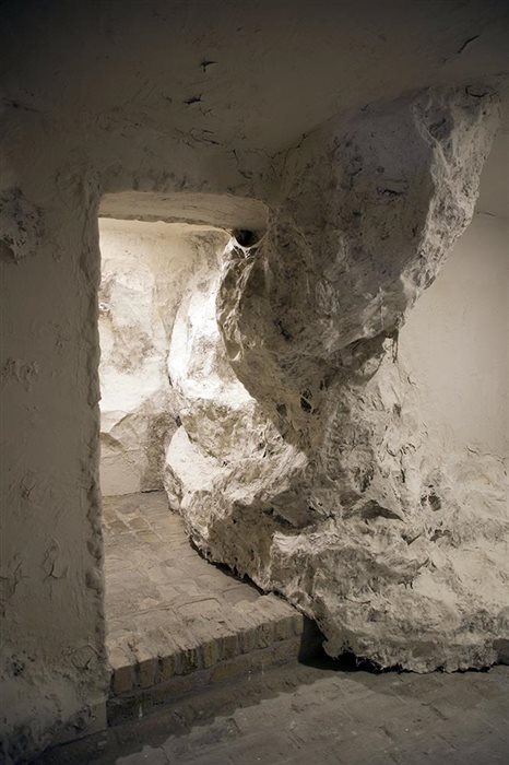 Two Interpretations of Contemporary Iranian Ceramics, a Group Exhibition